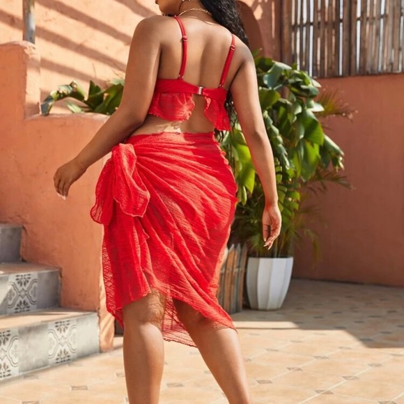 2pc swimsuit WITHOUT the wrap - Picture 3 of 3